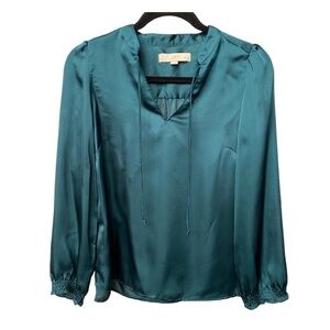 elegant green long sleeve blouse